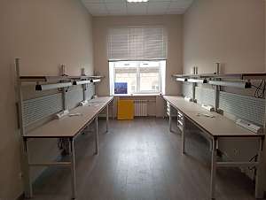Рабочие места КСМ-1500 ESD с тумбами ТПМ-3 — 6 комплектов