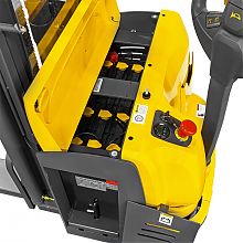 Штабелер самоходный CDDR15-III (1500 кг; 4,5 м; 24В / 240Ач, PV) SMARTLIFT